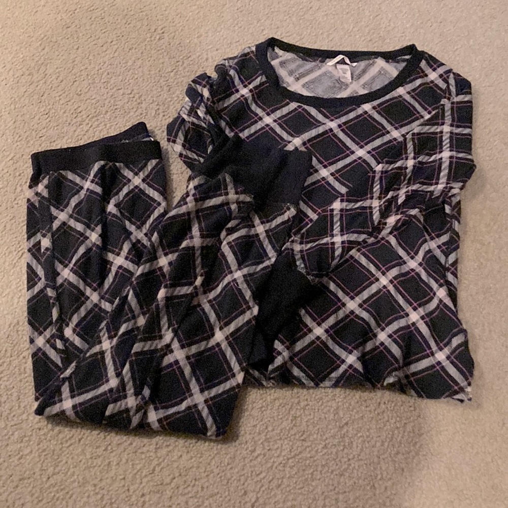 Victoria secret thermal pajama set -Medium